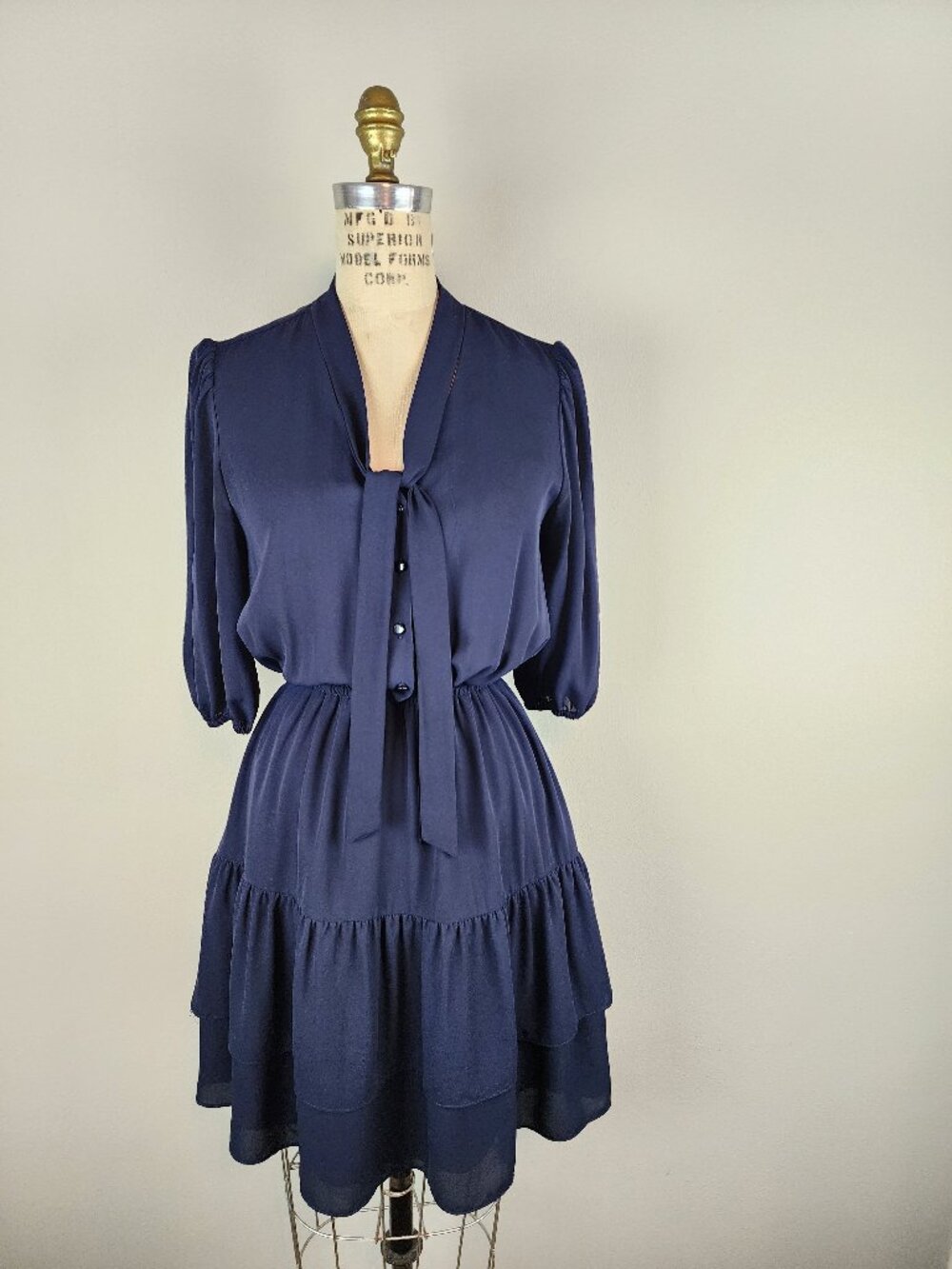 Nanette Lepore Navy Dress Tiered Ruffled Skirt Puff Sleeve Kitty Bow Tie Size 2